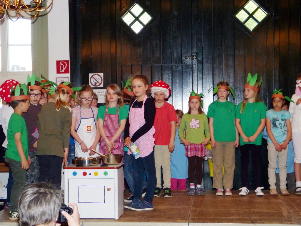 Mini-Musical Pfannkuchen 2b,St-Marienschule-Nottuln-Appelhuelsen, 06.05.2015